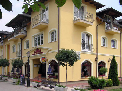 Hotel Xavin 4*
