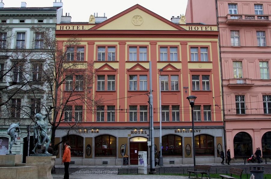 Zlata Vaha 3*