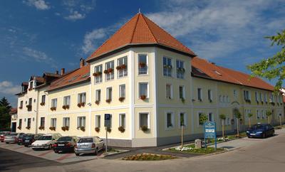 Hotel Korona 4*